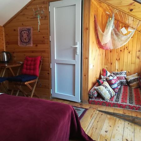 Three Gracia Hotel Szenaki Kültér fotó